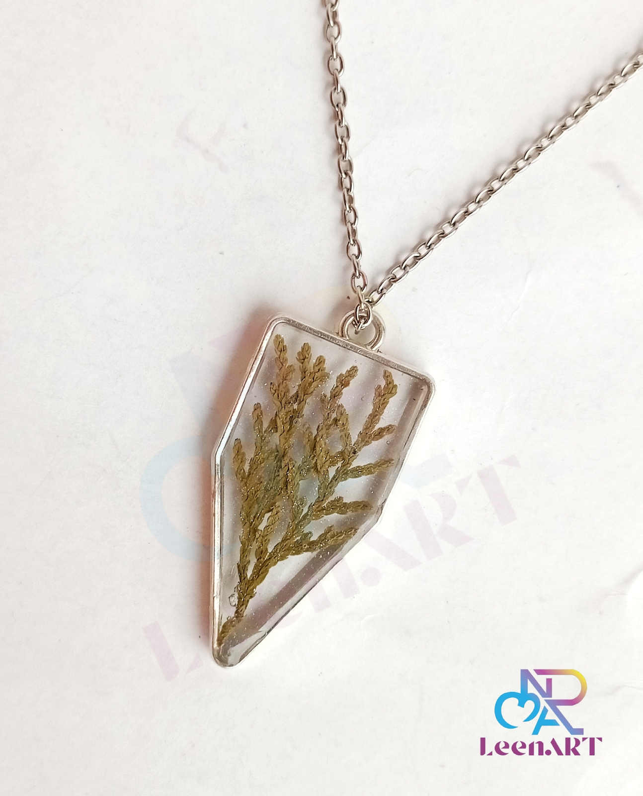 Thuja Green Paradise Pendent