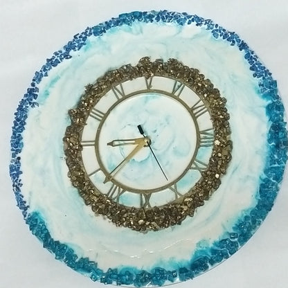 Crystal clock