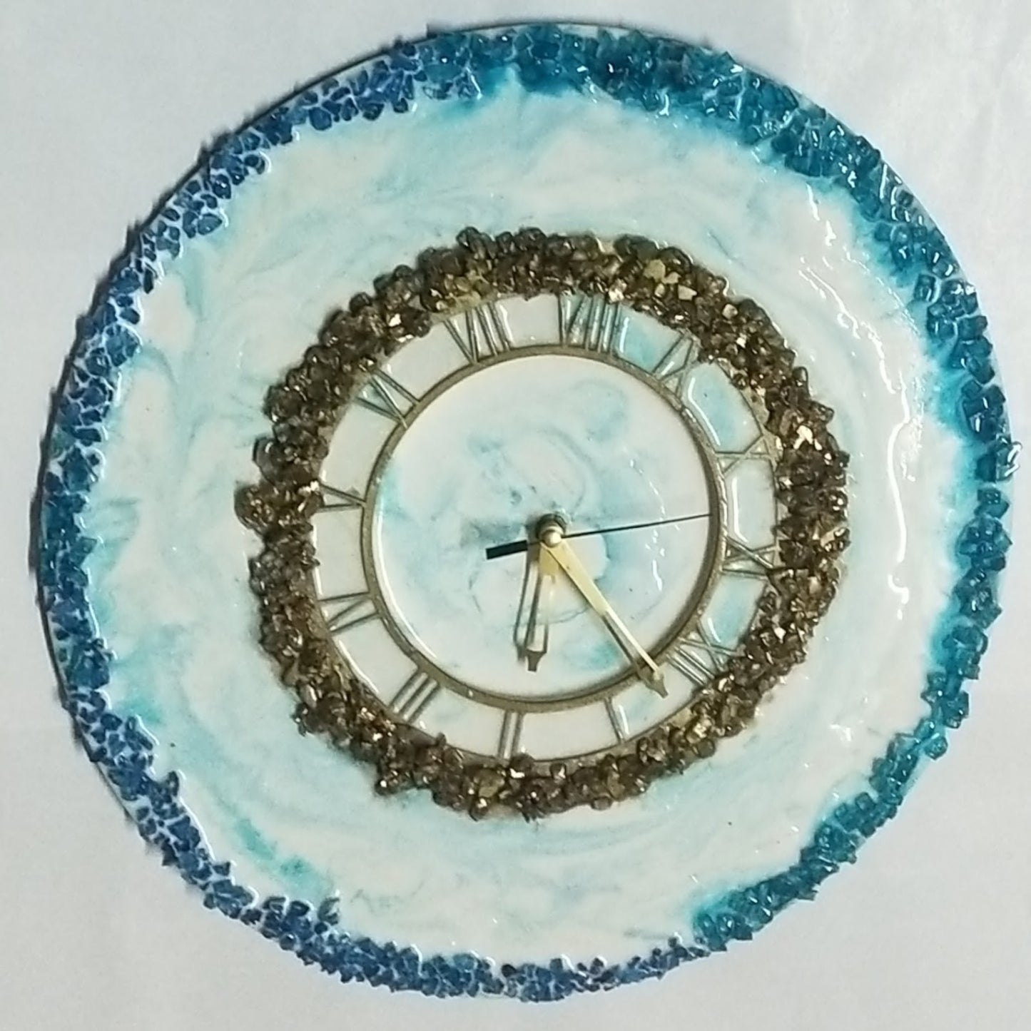 Crystal clock