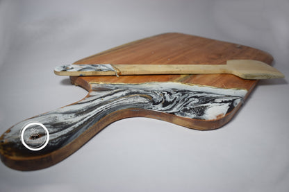 Marble Wooden platter with spatula